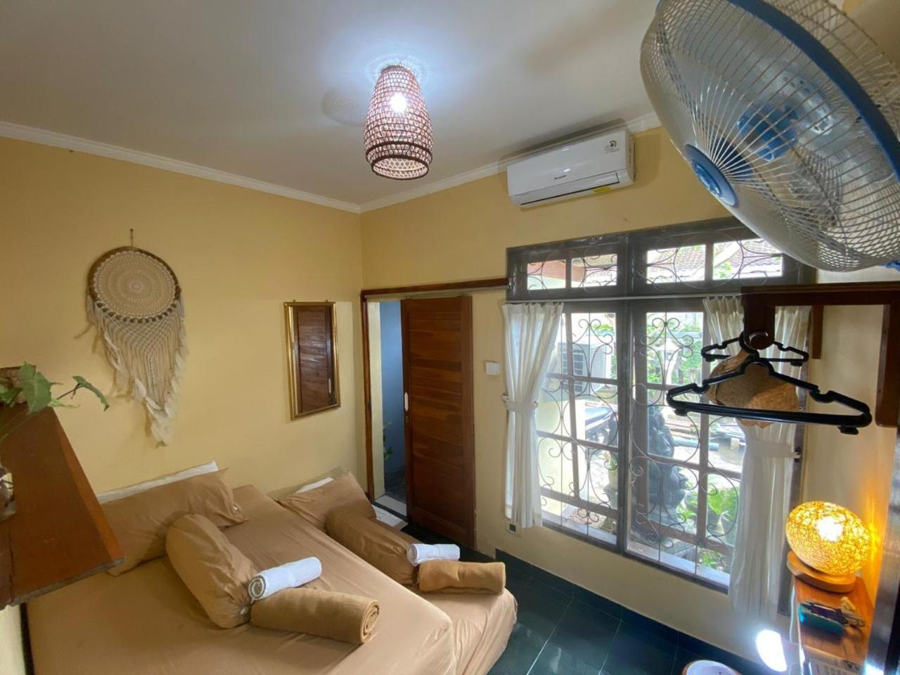Coliving Bali Sweet Home Kost Lengkap Di Tabanan Kota ห้อง รูปภาพ