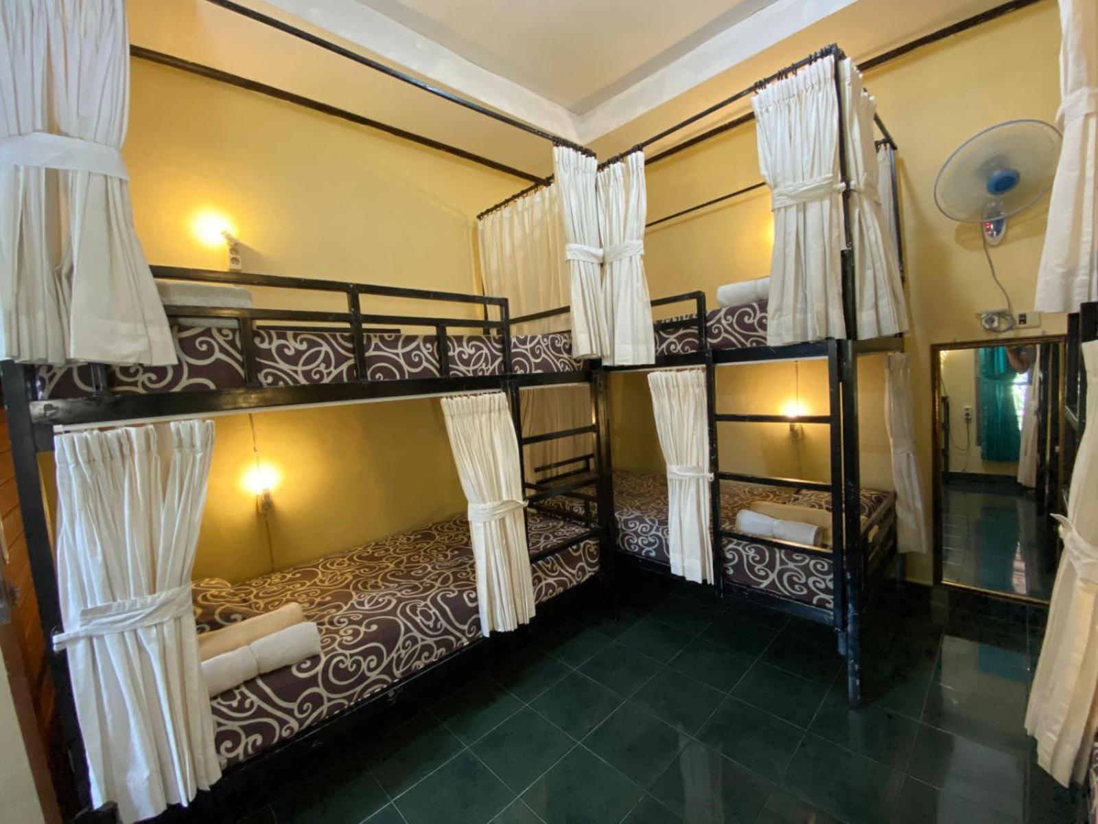 Coliving Bali Sweet Home Kost Lengkap Di Tabanan Kota ห้อง รูปภาพ