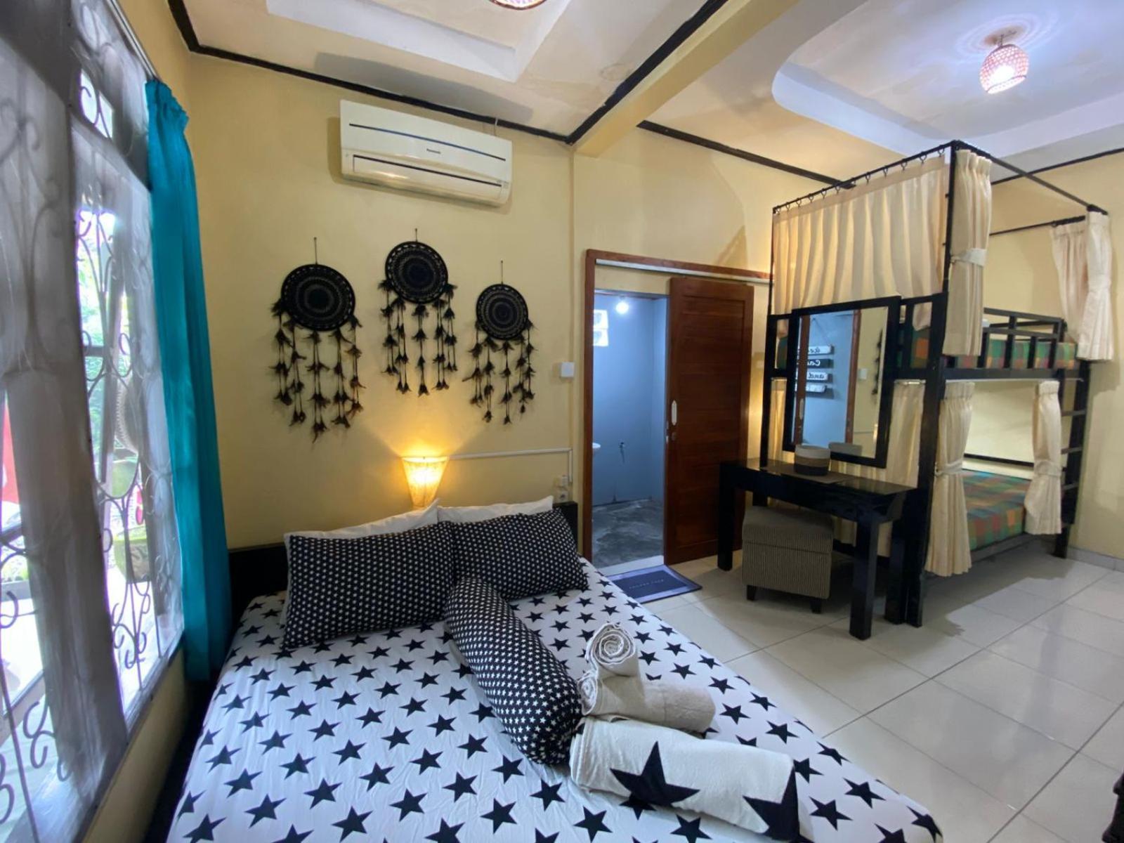 Coliving Bali Sweet Home Kost Lengkap Di Tabanan Kota ห้อง รูปภาพ
