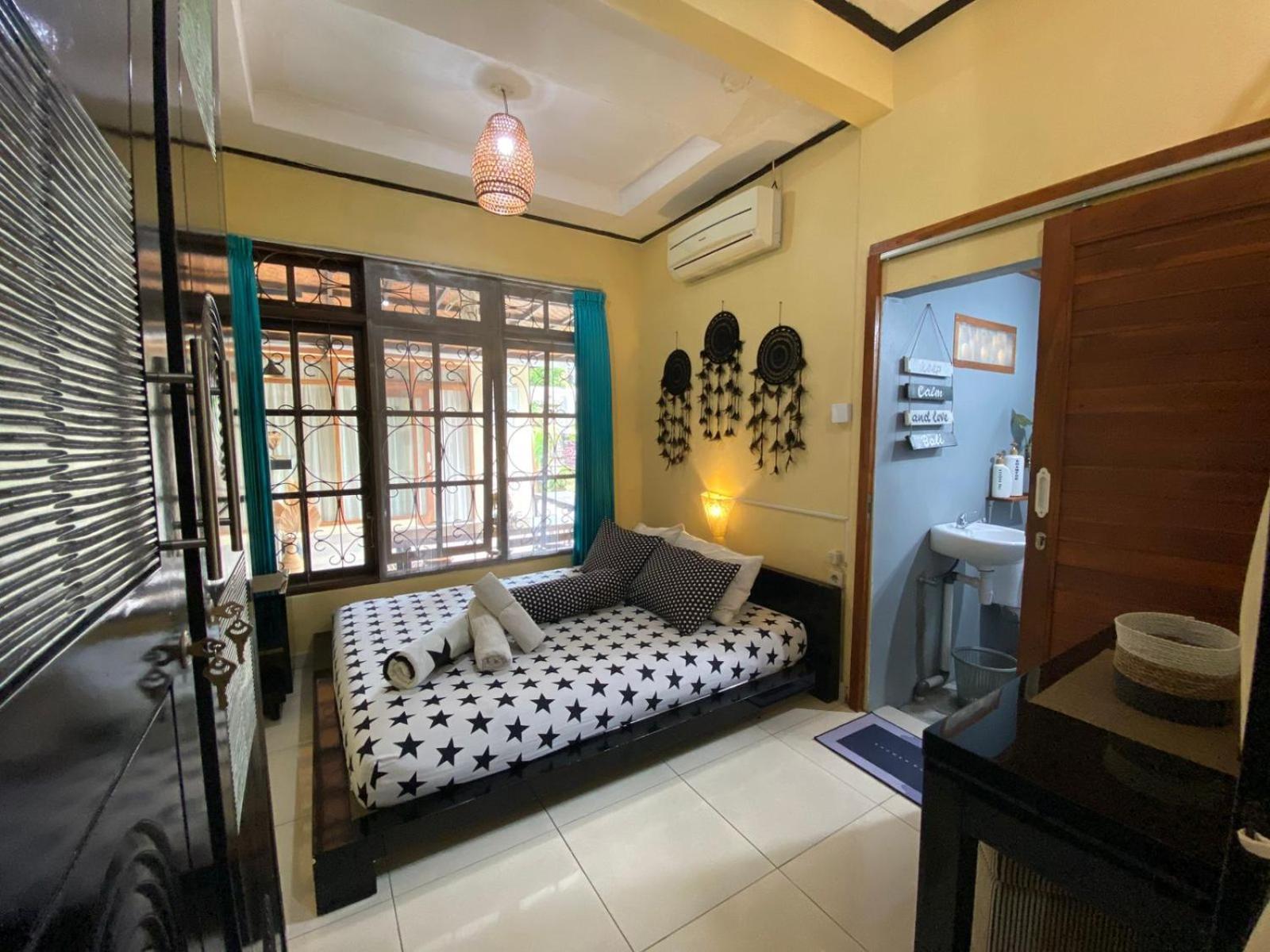 Coliving Bali Sweet Home Kost Lengkap Di Tabanan Kota ห้อง รูปภาพ